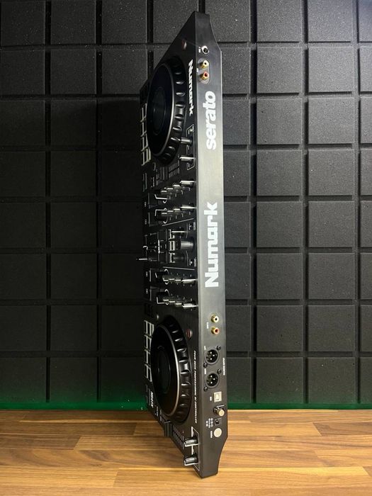 Numark NS4FX (БЕЗКОШТОВНА доставка)