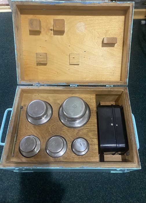 Набір гирь  Г-3-21111,10,  3клас F 2 -еталонніі-20 кг