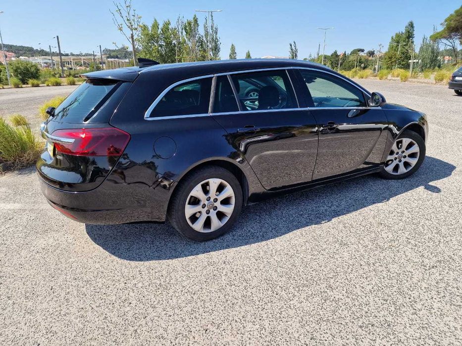 Opel Insignia Sport Tourer - OPORTUNIDADE