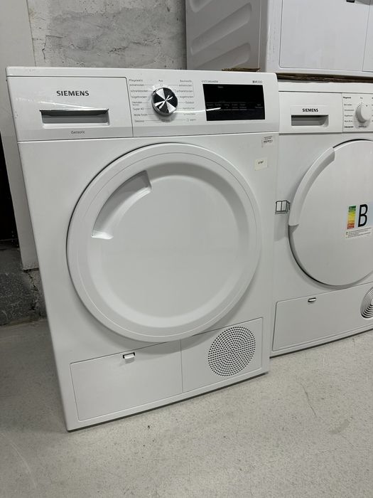 Сушильна машина компресорна тепловий насос Siemens iq500