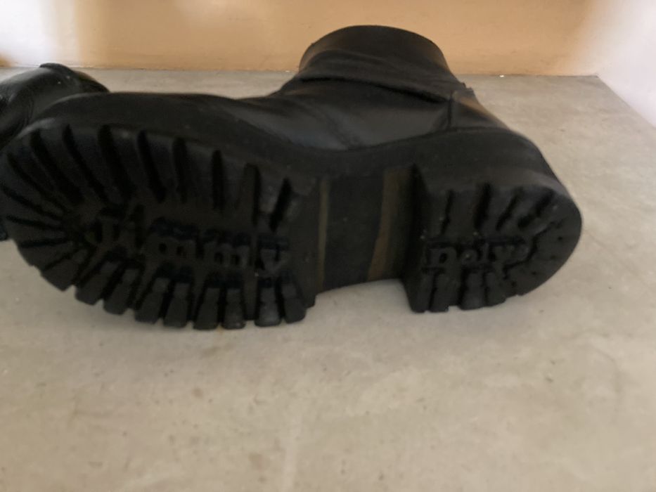 Botas em bom estado n 35 lindas