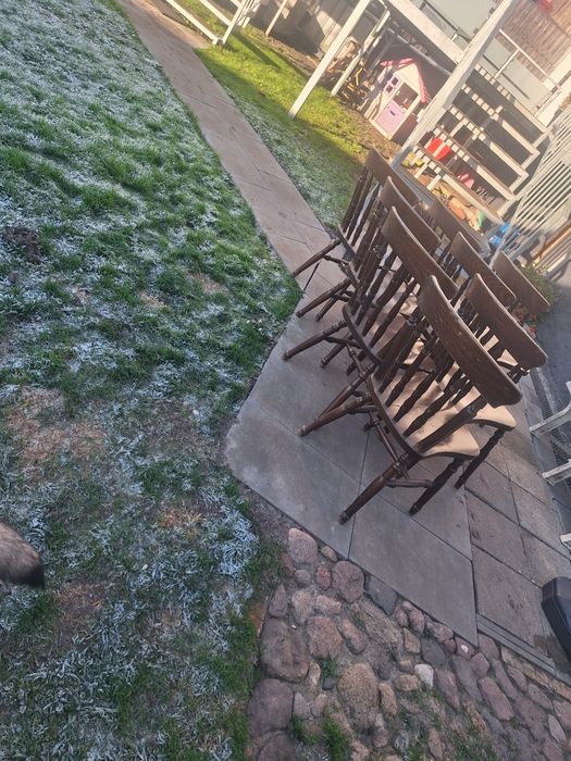 Sprzedam krzesła 8 szt