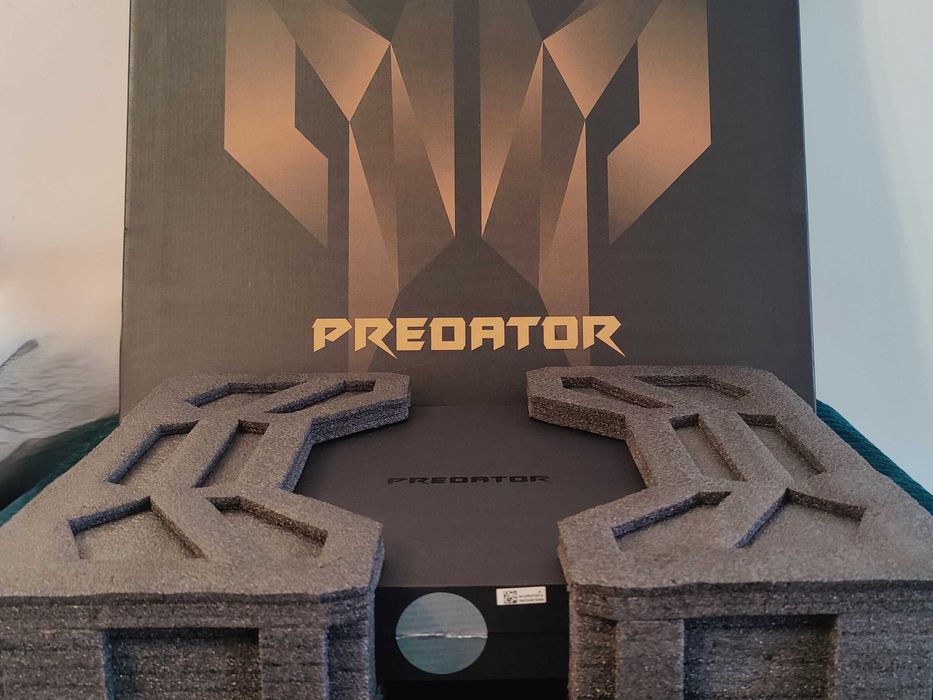 Acer Predator Helios 18 i9-14900HX RTX 4080 12GB 2TB Stan Idealny