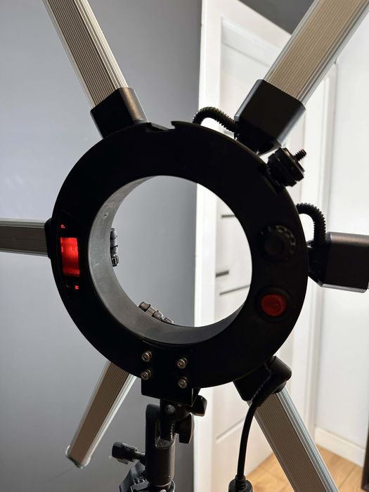 Lampa LED na statywie – regulowana