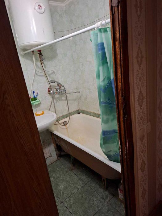 Оренда кімнати  16м2 Святошинський район в. Гнати Юри   5000грв