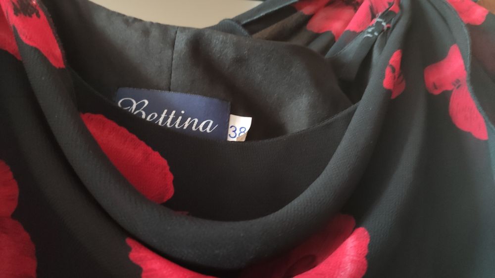 Sukienka czarna w maki 38