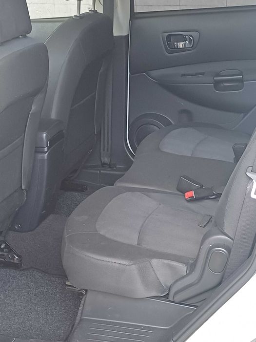 Nissan Qashqai + 2