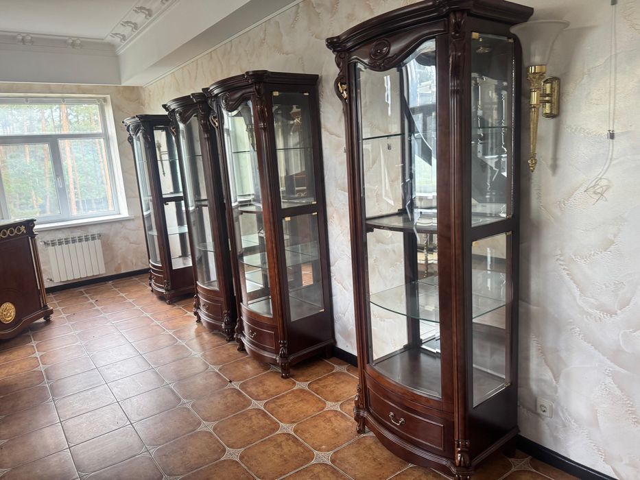 вживані італійські меблі