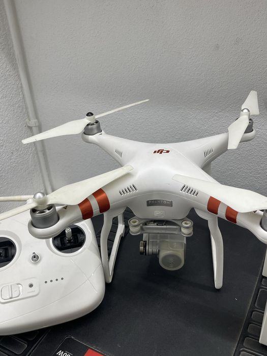 DJI Phantom 3 Standard STD Drone (4 available)64740298727938122