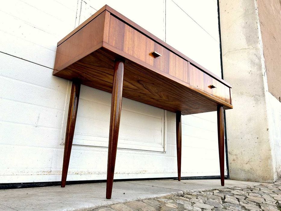 Consola olaio vintage + 120comp x 44prof x 74alt.