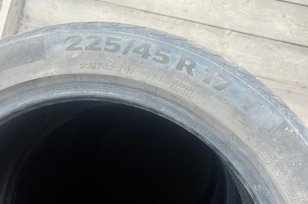 Продам Шини 225/45/17