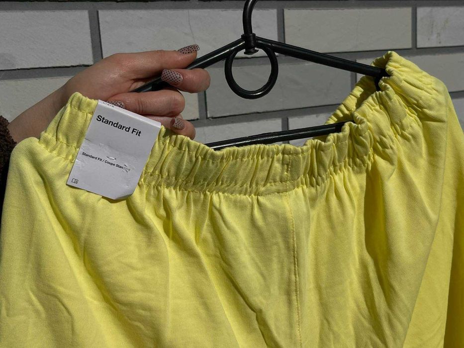 Шорти Nike L розмір легкі, натуральні жовтий колір