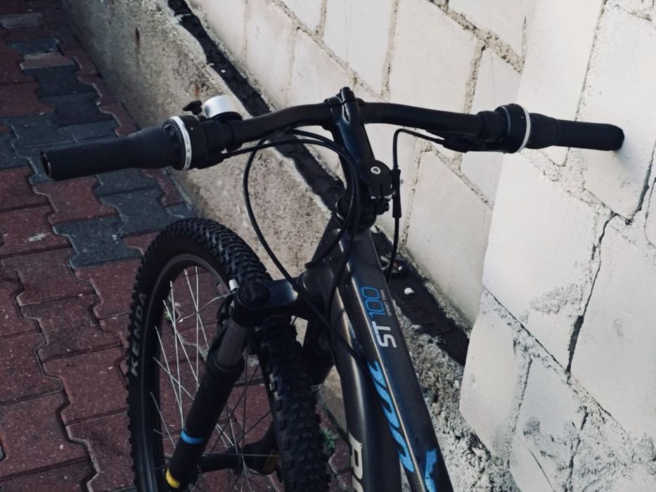 27,5”Rower górski B’TWIN Rockrider ST100