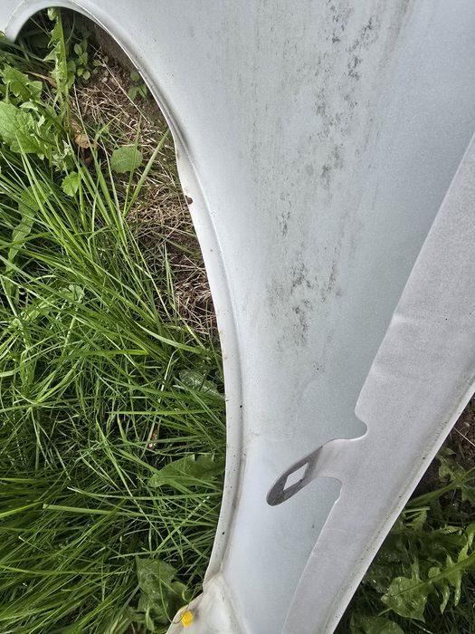 Błotnik prawy volvo V50 S40 Kolor 614