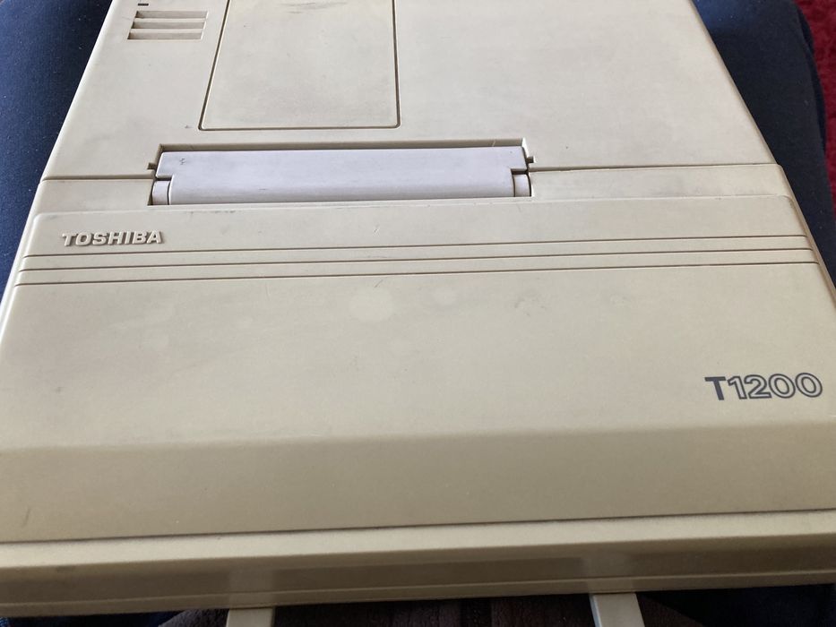 Computador portátil antigo