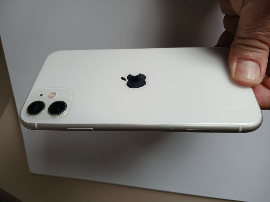 IPhone 11 64gb branco