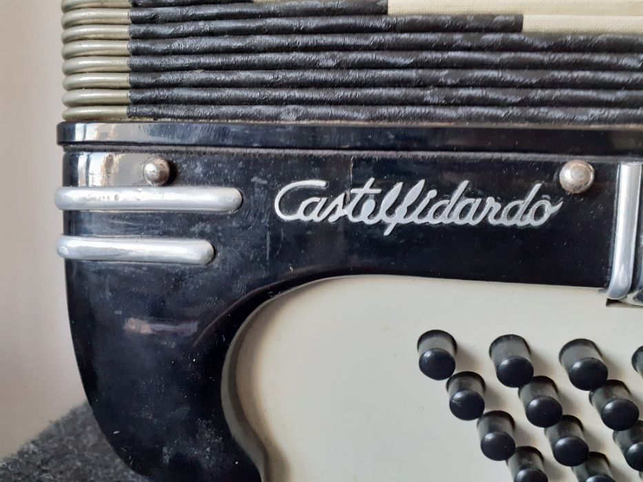 Akordeon G.Argentati waga 6kg zamienie