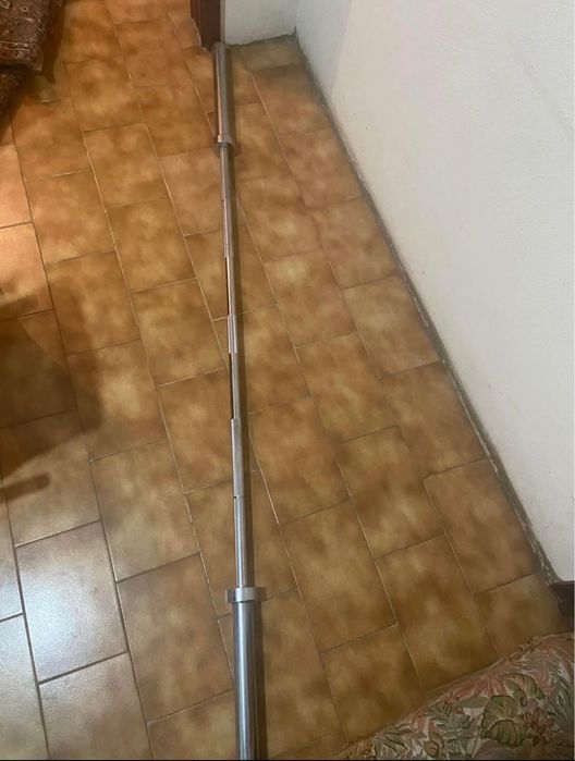 Barra olímpica de musculação 20kg