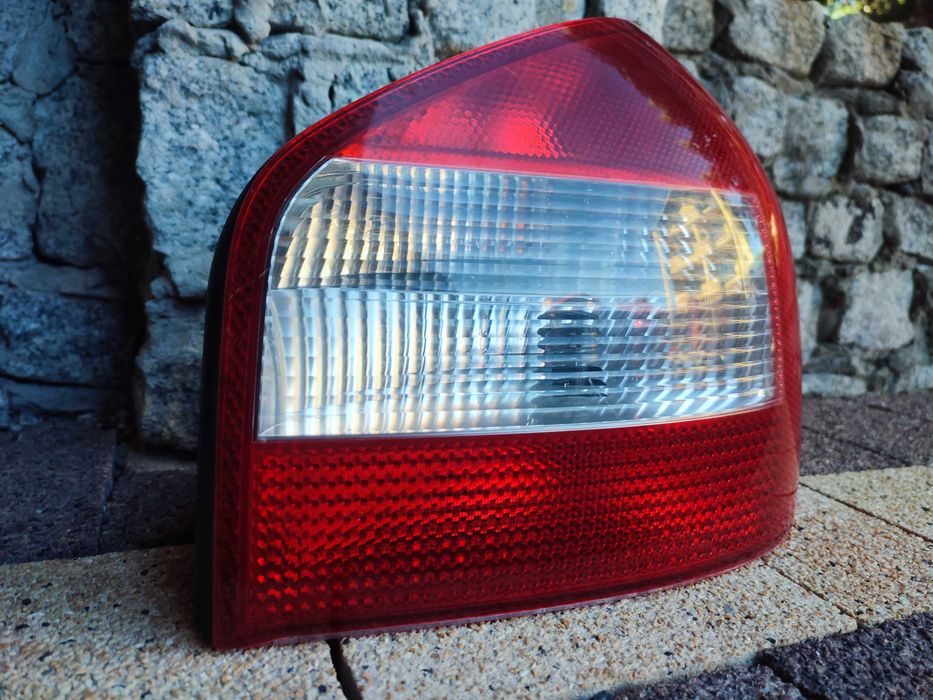 Lampa Tylna Prawa Audi A3 8L
