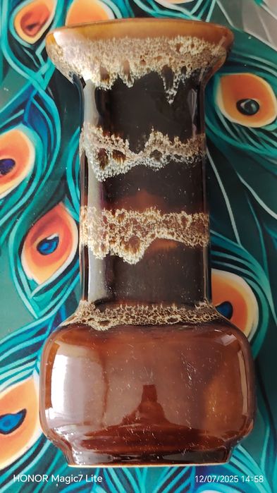 Wazon kamionka. Tygrysek W-101,  Stan idealny. Porcelit szkliwiony.