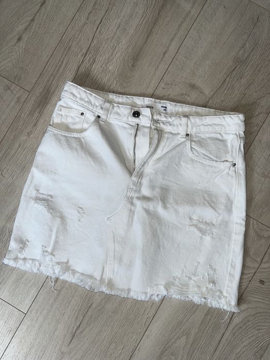 Spodnica mini biala