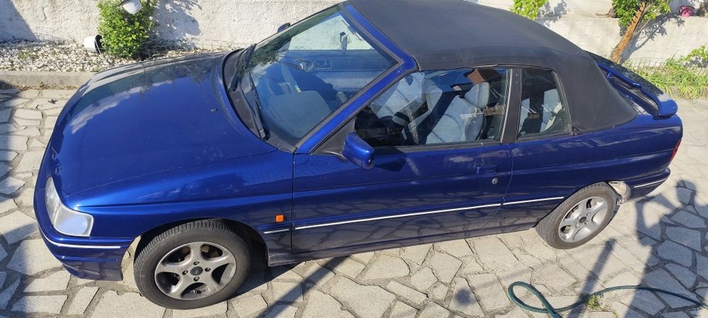 Ford Escort Cabrio