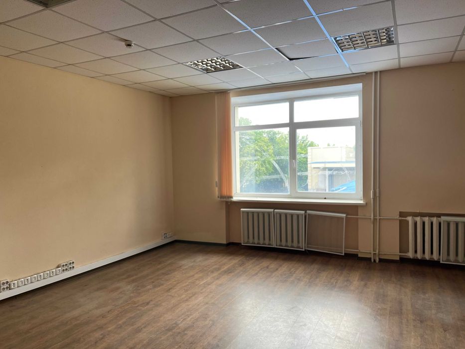 Оренда складу з рампою, проспект Повітрянних Сил, буд. 75