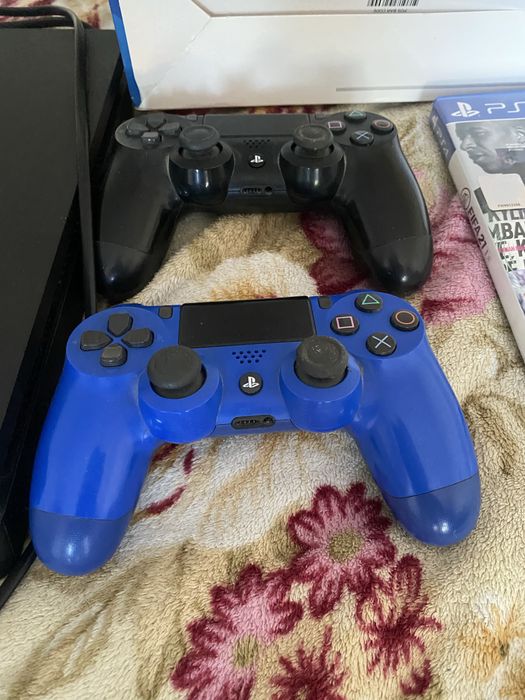 PS 4 slim 1T + 2 джойстика