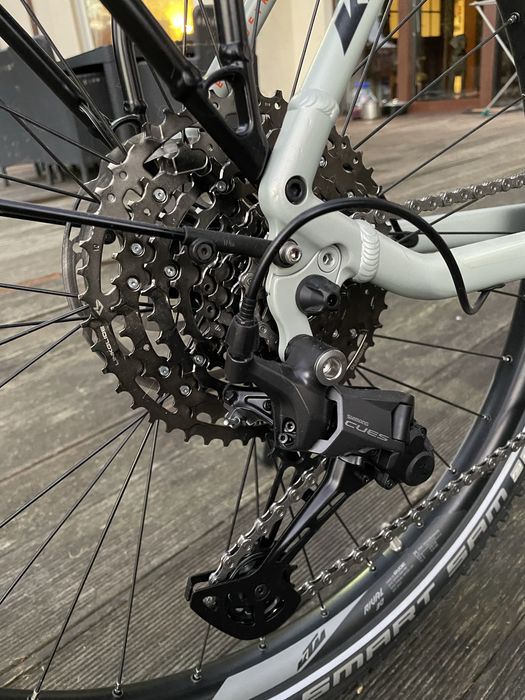 Rower elektryczny KTM Macina Aera LFC 571 rozmiar L