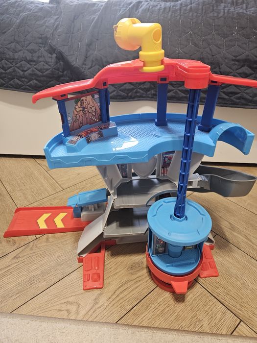 Baza psi patrol z 2 samochodami