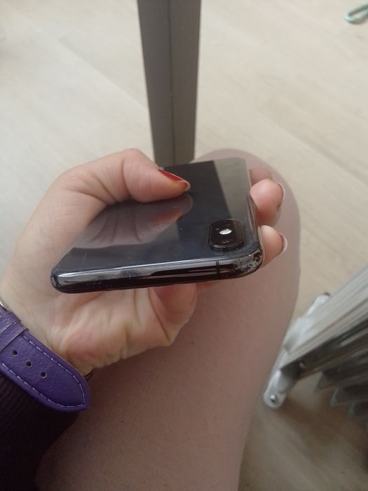 Iphone XS ,256 GB , uszkodzony działający!