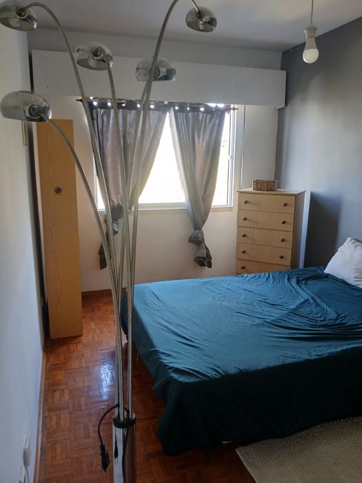 Quarto para arrendar