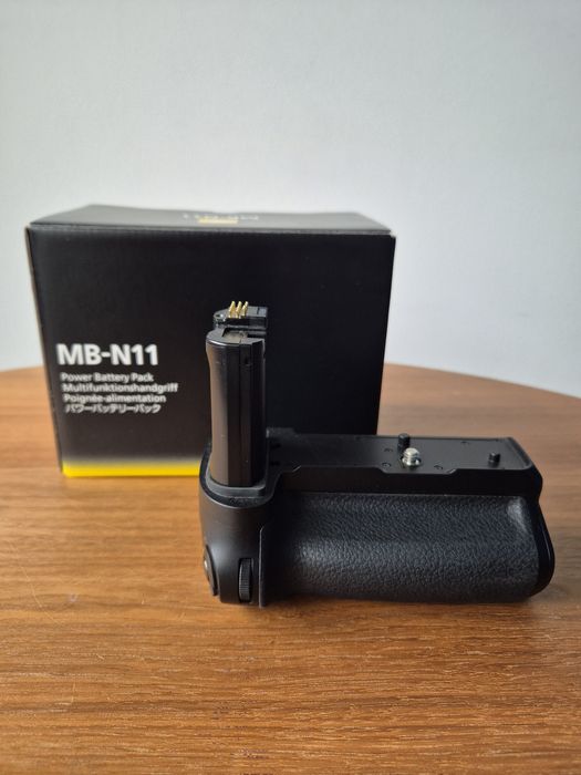 Grip Nikon MB-N11 Power Battery Pack