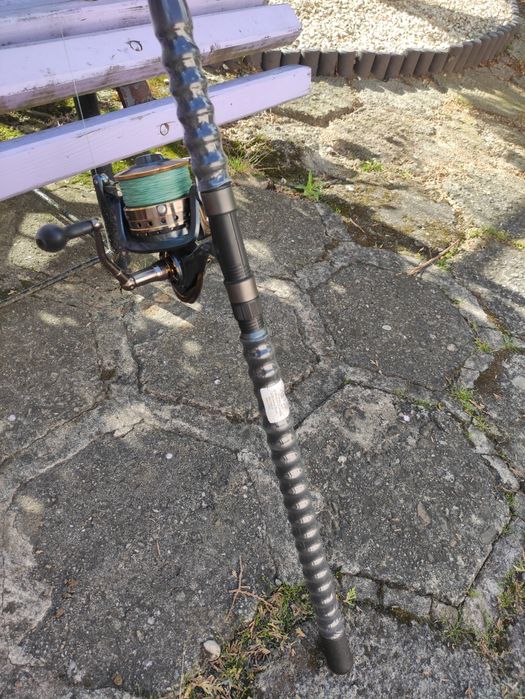 Wędzisko i kołowrotek Mocny zestaw 2 skład