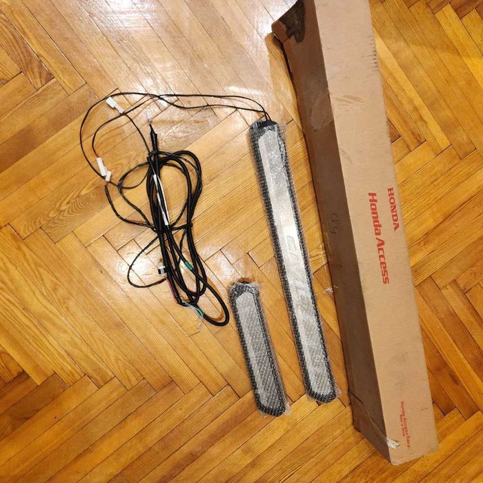 Накладки порогов с подсветкой Honda civic 5d 2007-2010