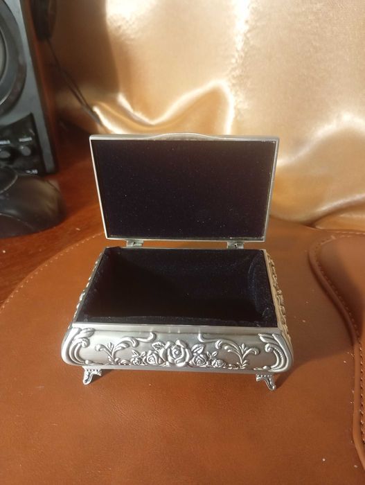 Шкатулка для прекрас.