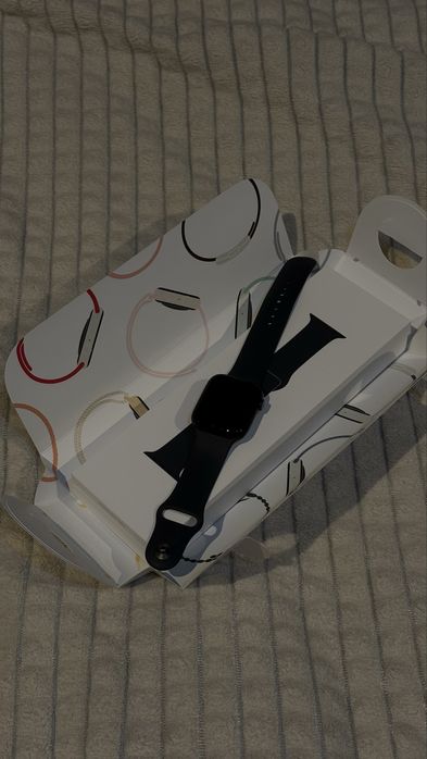 Apple Watch Series 9 | 45 mm GPS + Cellular | Midnight