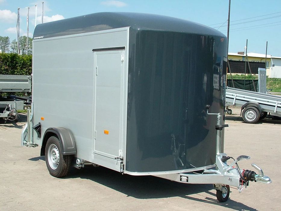 Debon C300  Przyczepa zabudowana aluminiowa  Debon Cheval Liberte C 300