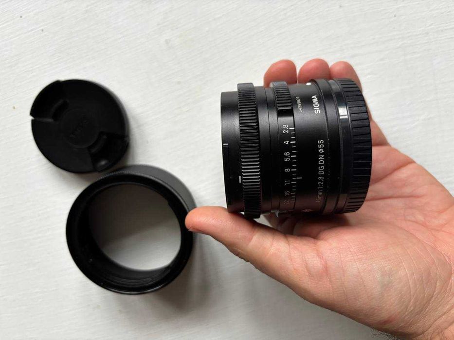 Обʼєктив Sigma 45mm f2.8 l mount