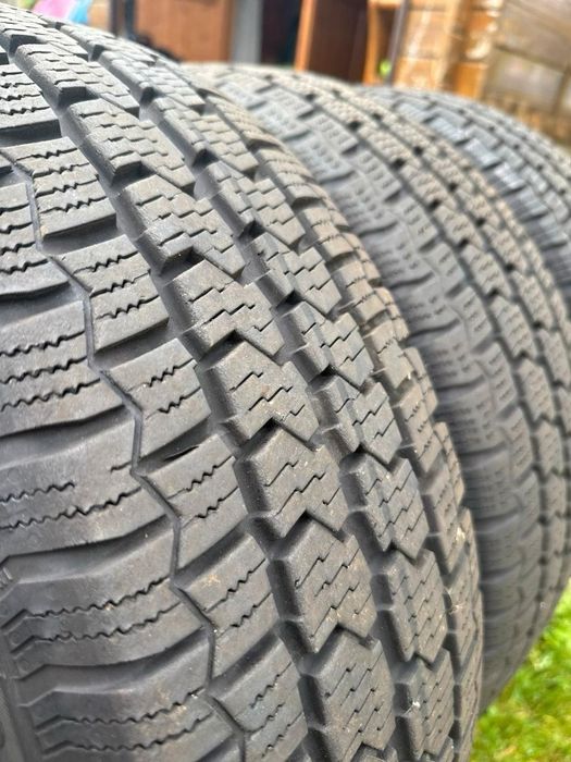 Колеса Continental з сенсорними вентелями для Мерседес віто ,