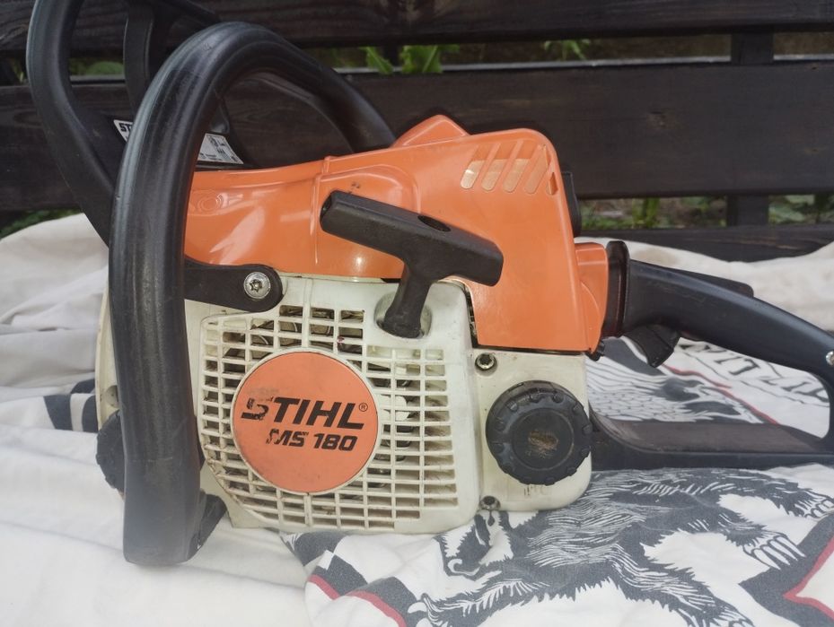 Бензопила STIHL 180