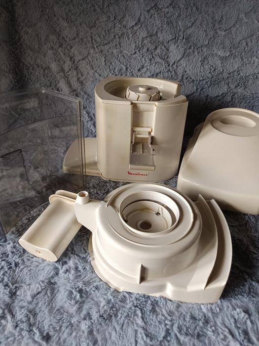 Máquina de fazer sumos Moulinex