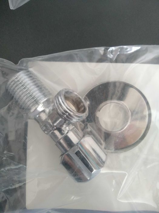 Grohe (Германия) вентиль/кран угловой 2201600М (1/2*1/2")