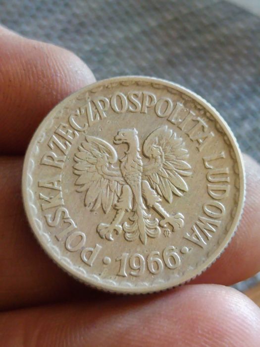 Sprzedam monete 1 zloty 1966 rok mala skretka