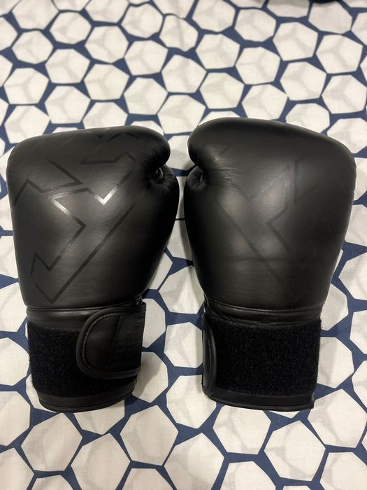 Luvas de Kickboxing Joya Strike - Preto + Joya Velcro Boxing Band