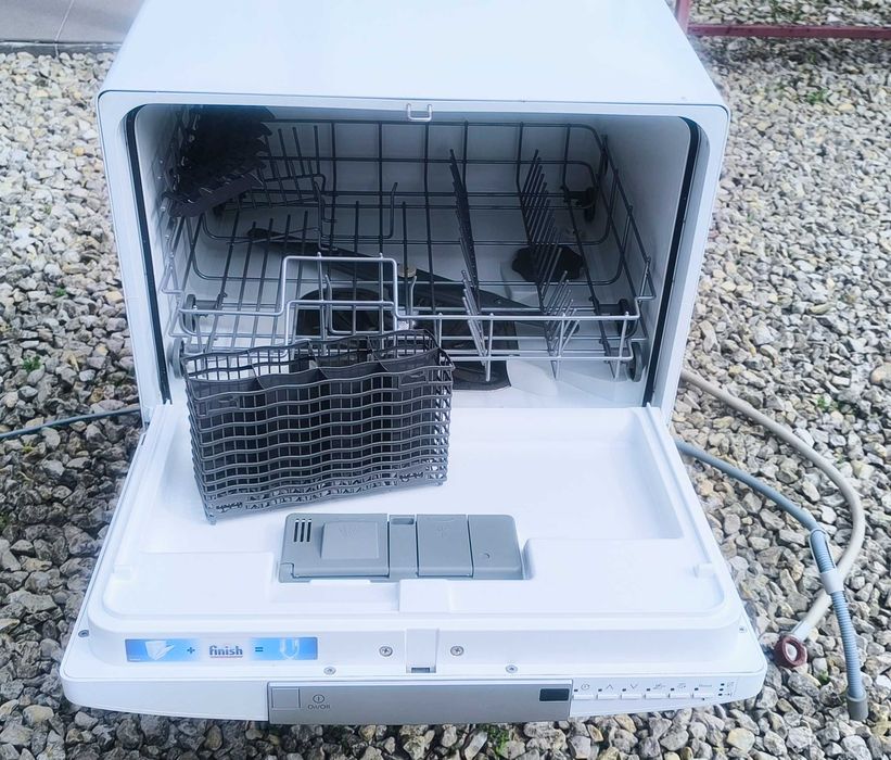 Zmywarka kompaktowa Electrolux ESF2300OW