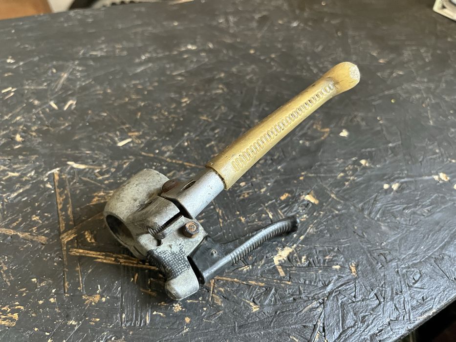 Simson Piccolo SR2 Krause korpus sprzegla dekomprensator oryginal