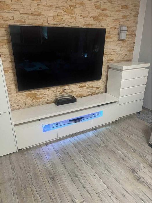 Komplet mebli do salonu.