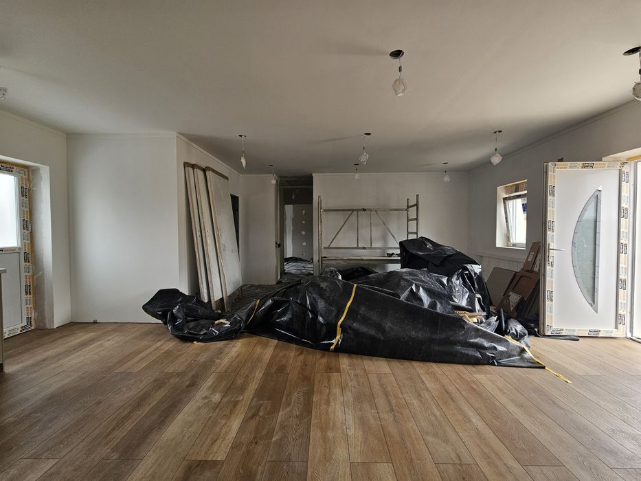 Moradia T2 Renovada com 850m² de Terreno | Lavos – Figueira da Foz