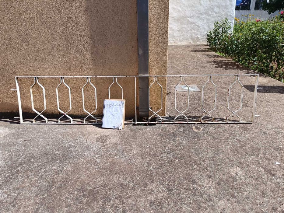 Portões de ferro e grades de ferro zincado